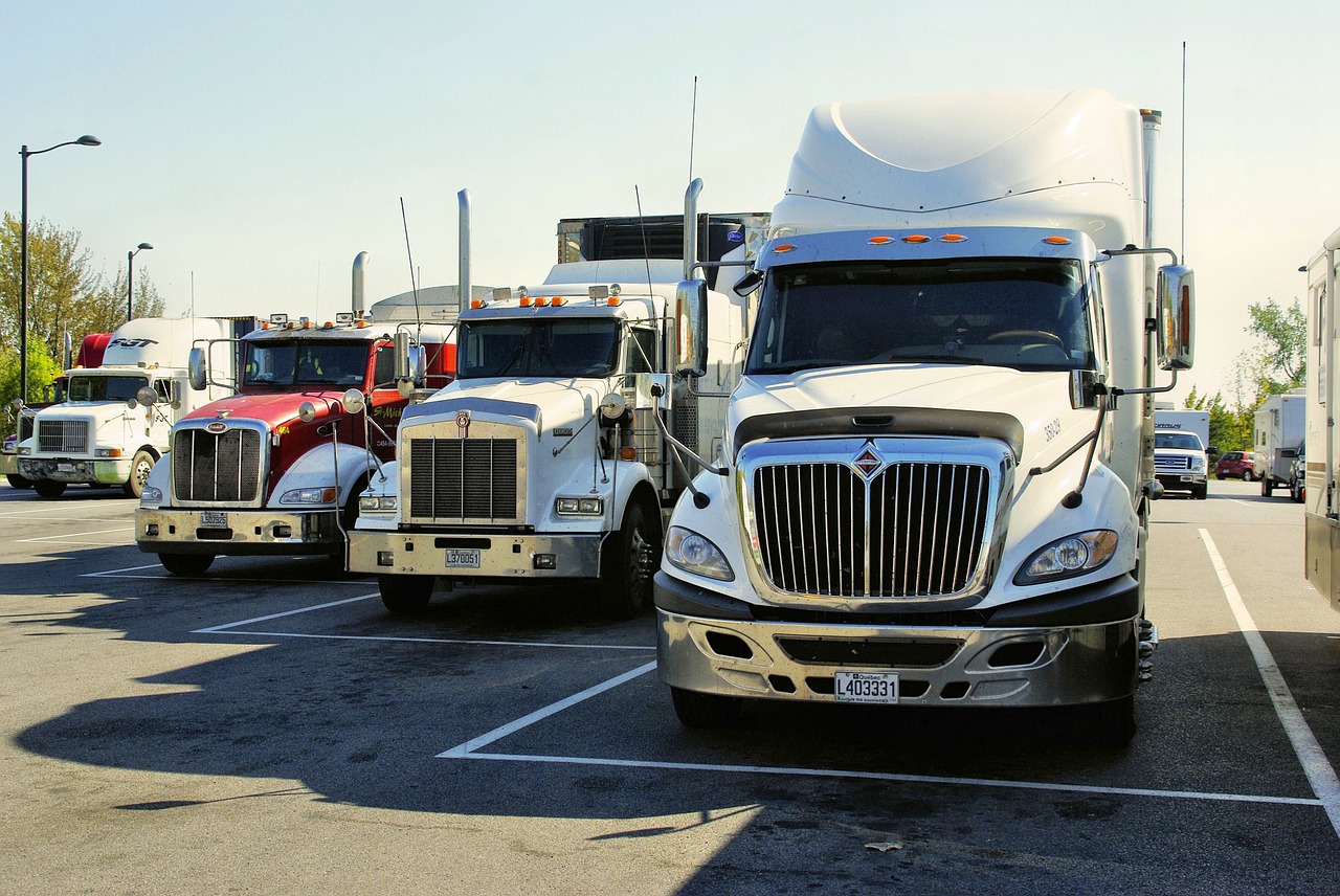 software-plays-a-pivotal-role-for-trucking-companies