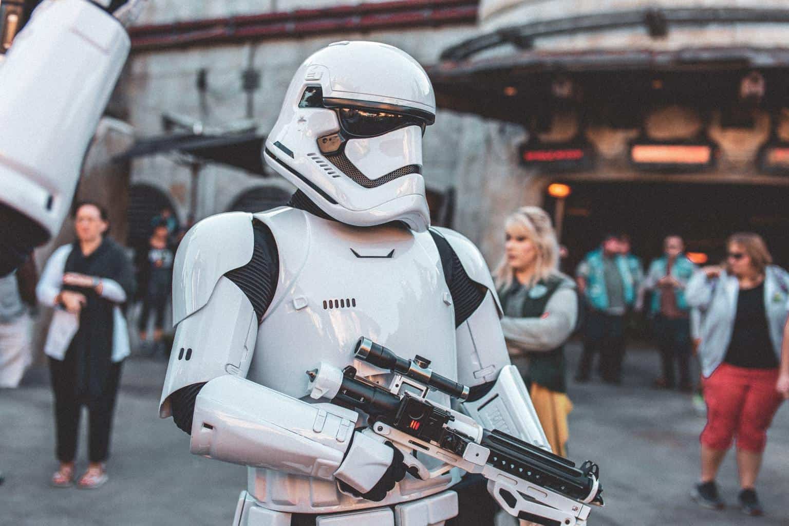 3 Fascinating Things Science Fiction Got Wrong About The Future And 3 It Got Right