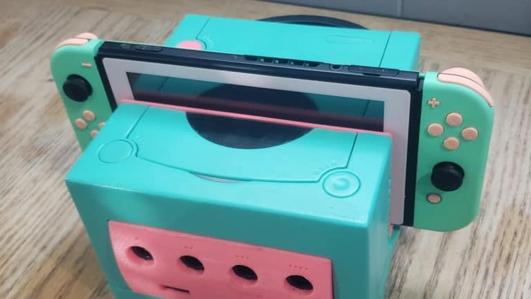 Someone Turned a GameCube Into a Nintendo Switch Dock
