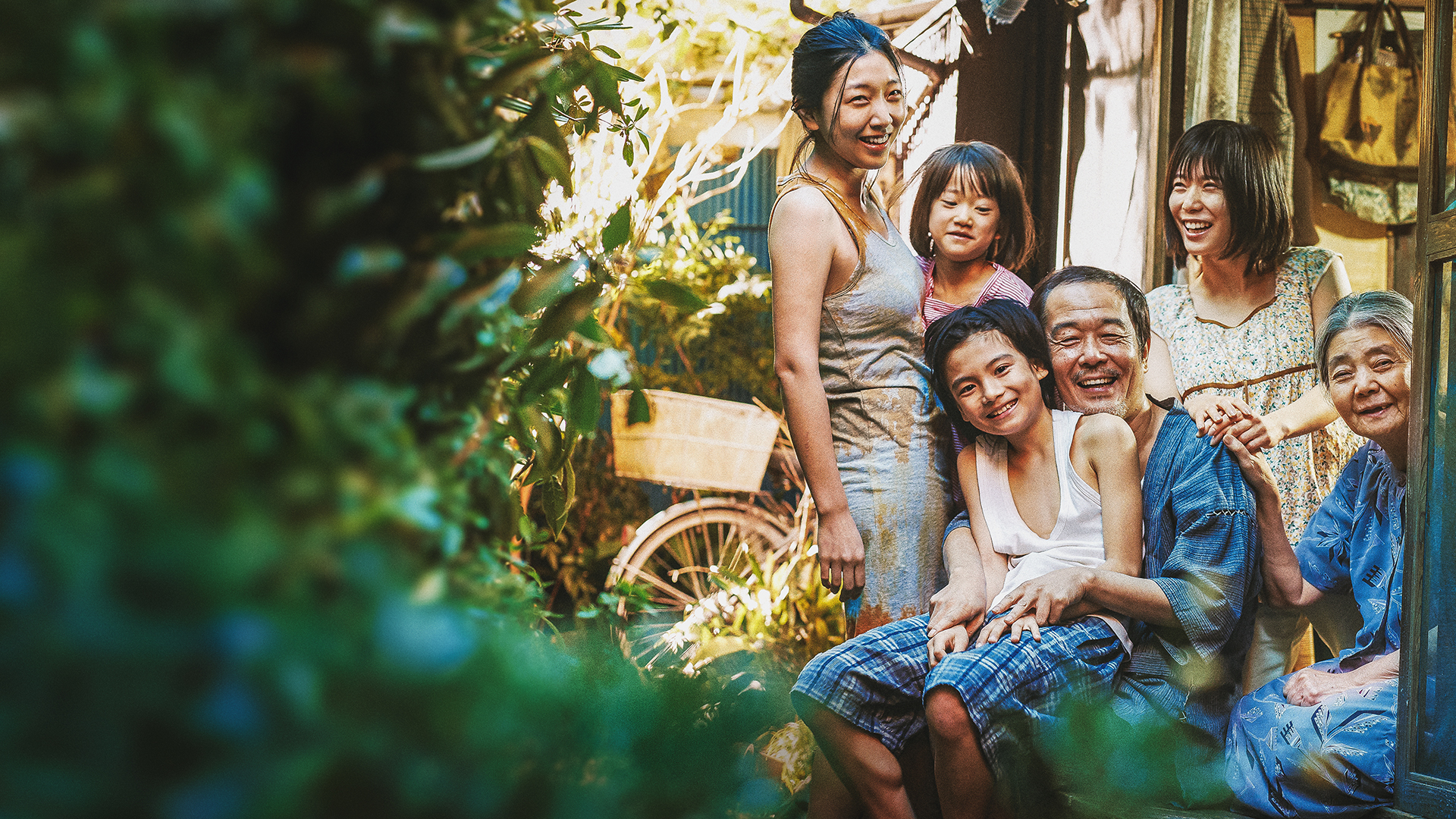 Shoplifters (2018) Review - To Justify or Not to Justify