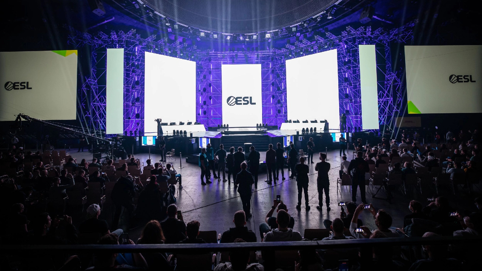 IEM Dallas 2022: ENCE and BIG Qualified For The Semifinals